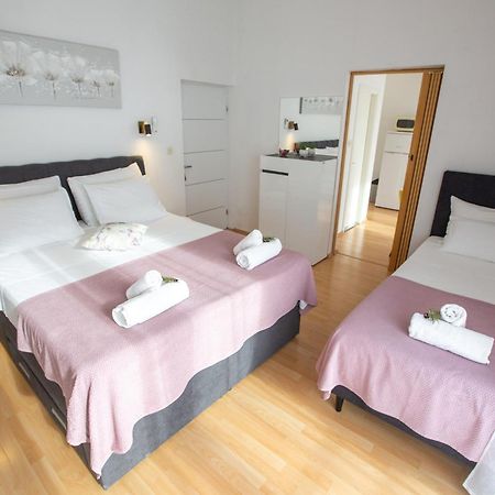 Villa Veca Starigrad Paklenica Extérieur photo