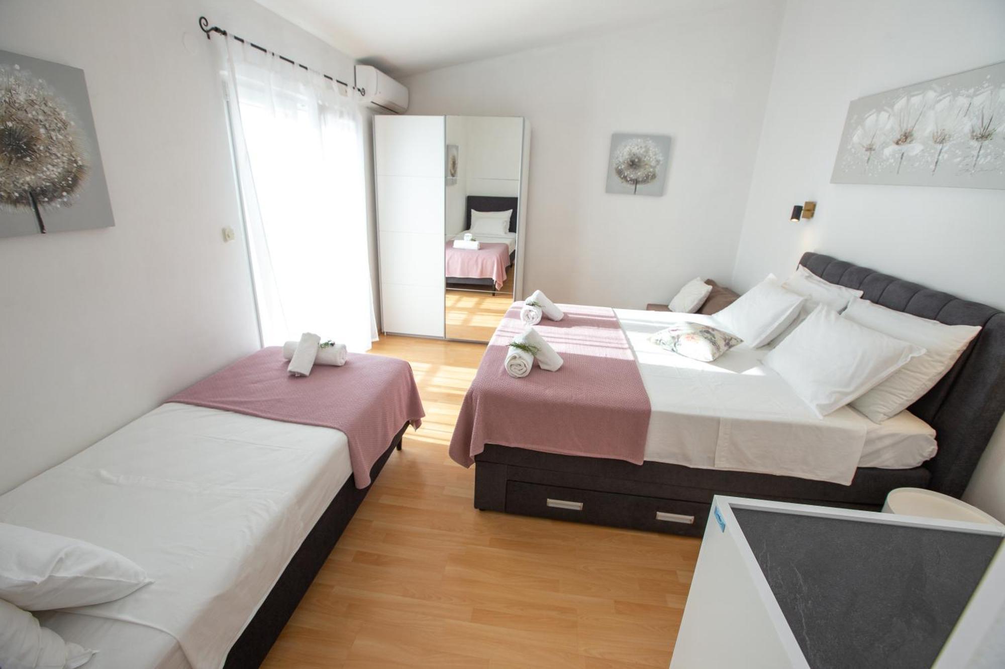 Villa Veca Starigrad Paklenica Extérieur photo