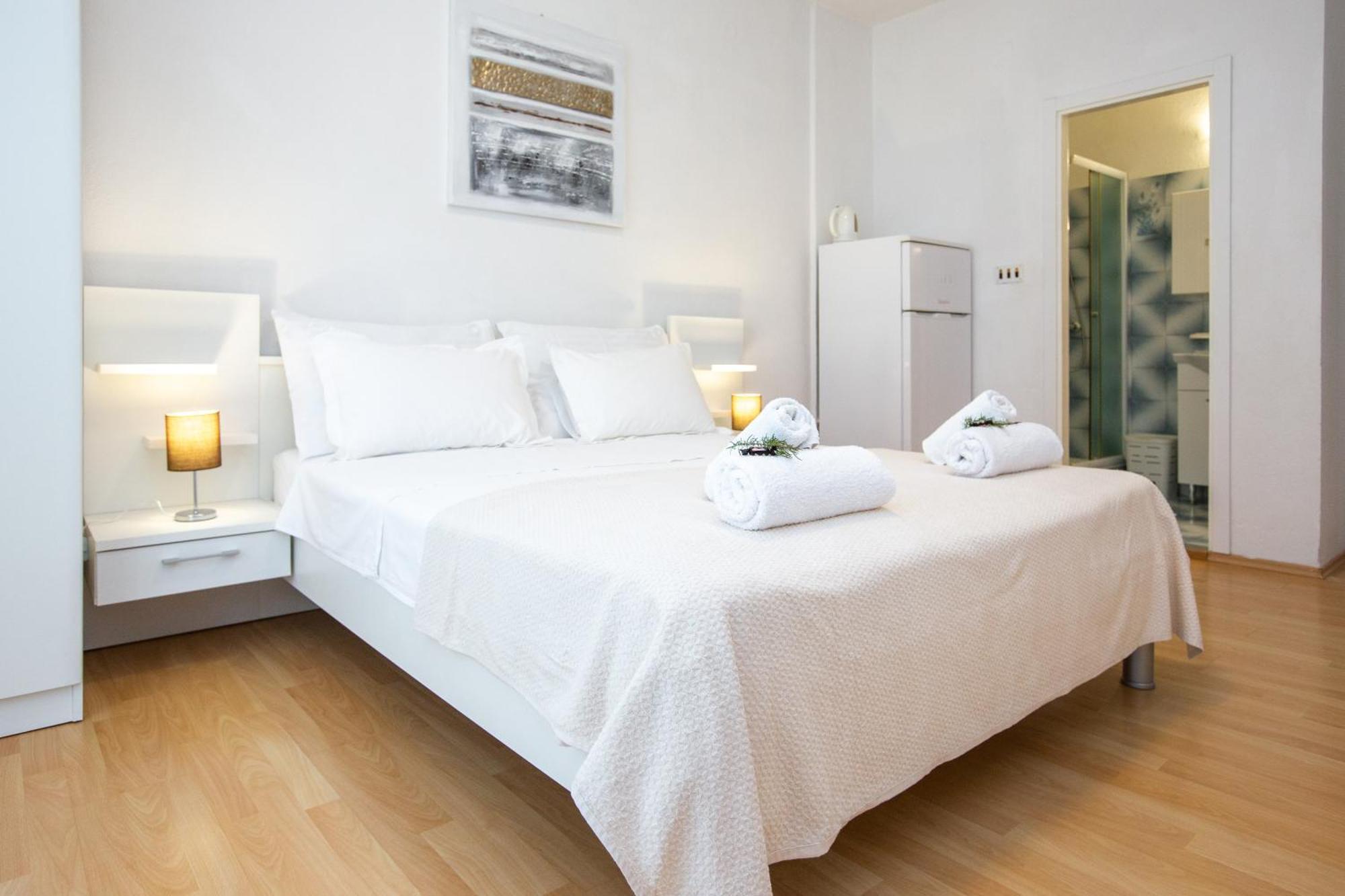 Villa Veca Starigrad Paklenica Extérieur photo