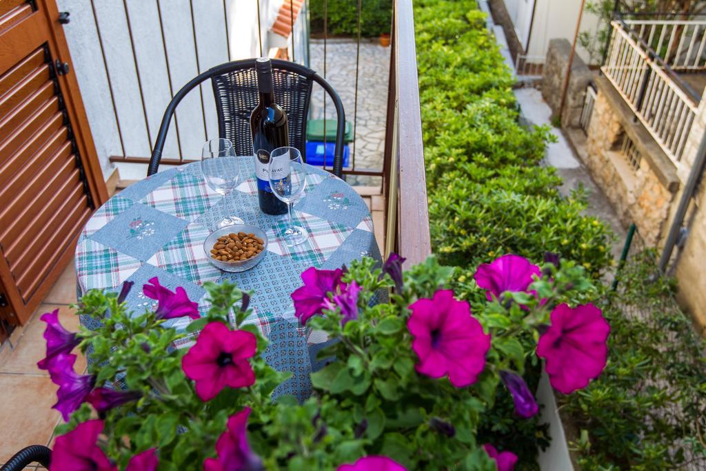 Villa Veca Starigrad Paklenica Extérieur photo