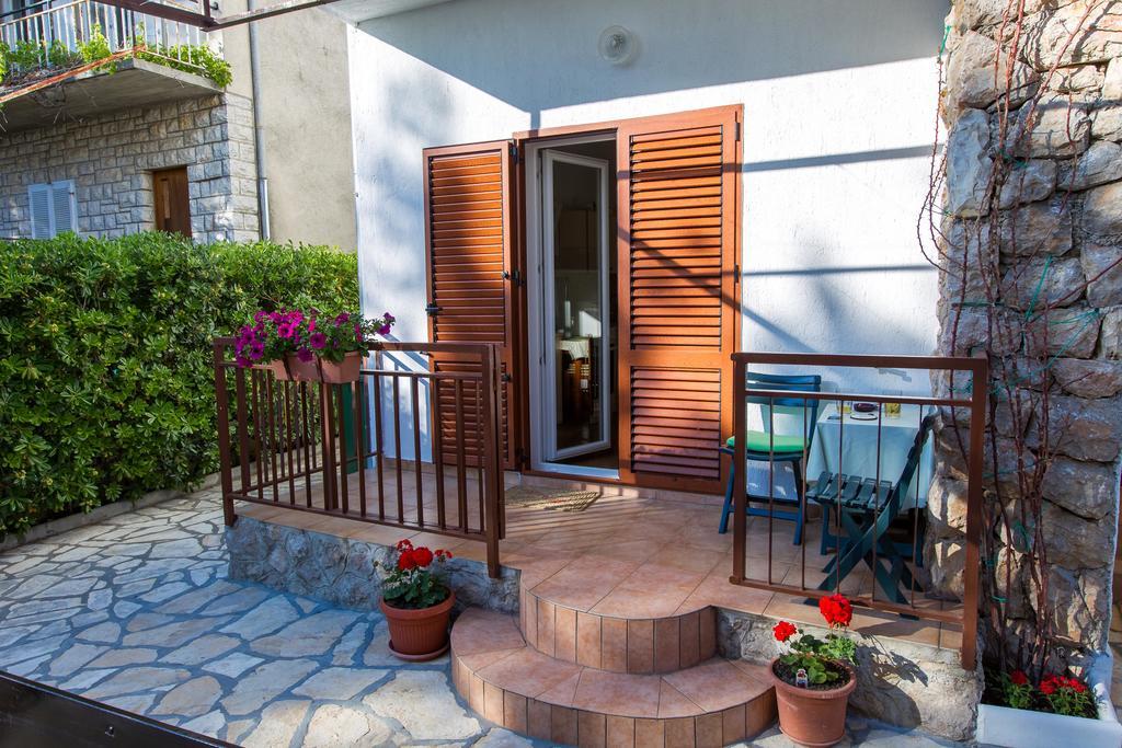 Villa Veca Starigrad Paklenica Extérieur photo